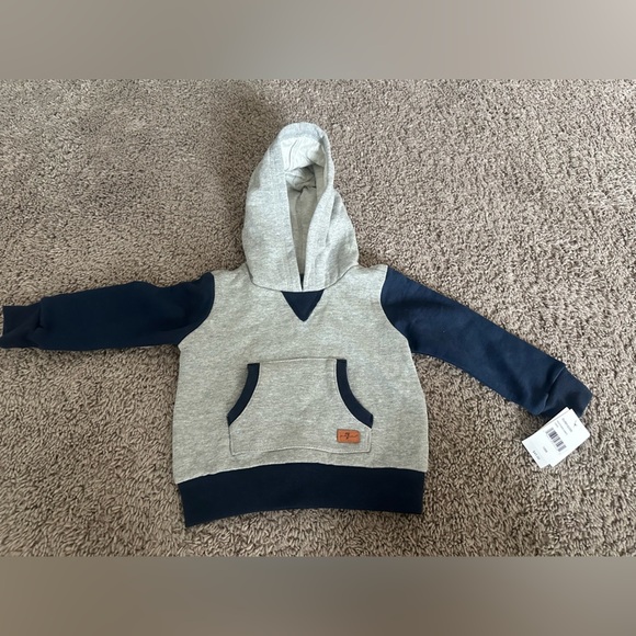 Brand new Toddler 7 for all mankind Gray and Navy Hoodie with Front Pocket - Picture 1 of 3